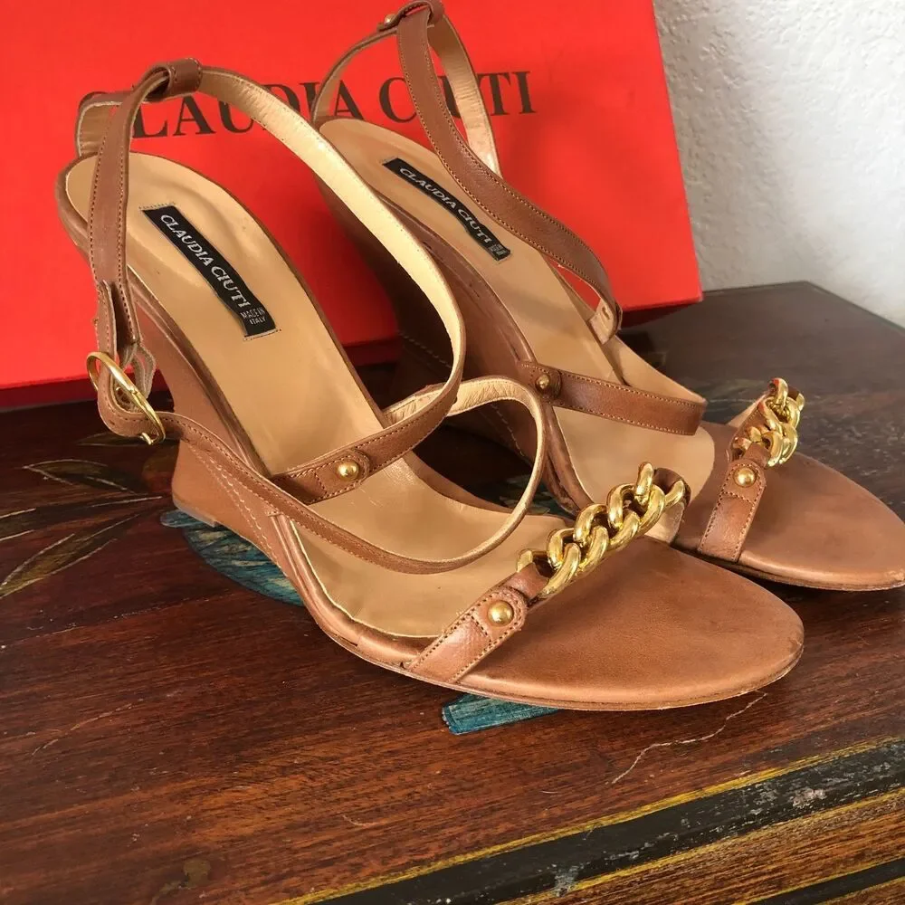 Claudia Ciuti Brown Leather Strappy Ankle Chain Sandals Retails $275 Size 9.5